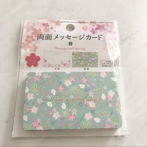 10 Message Cards with Floral Design
